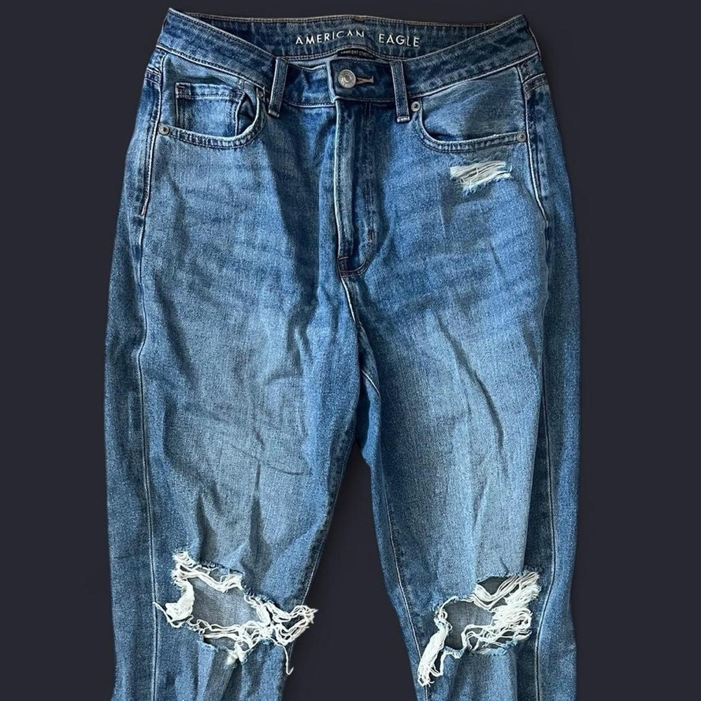American Eagle Distressed Blue Jeans